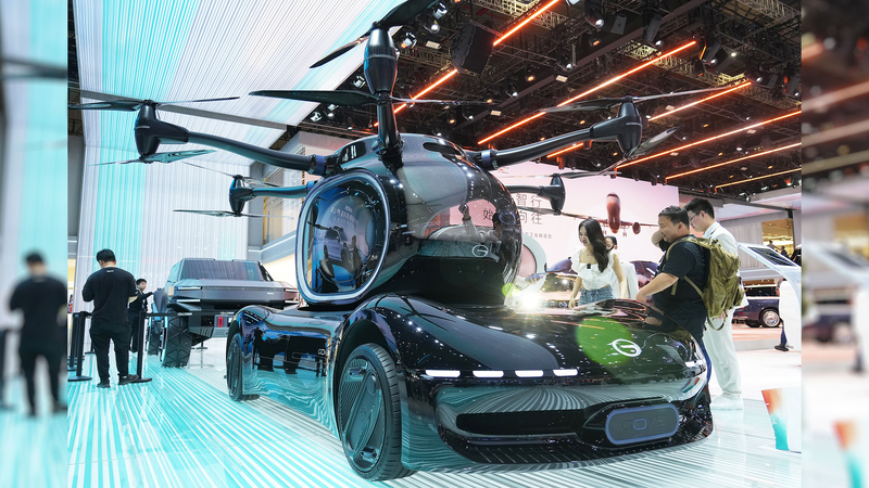 Flying_Cars_Take_Off_at_Shanghai_Auto_Show_2025