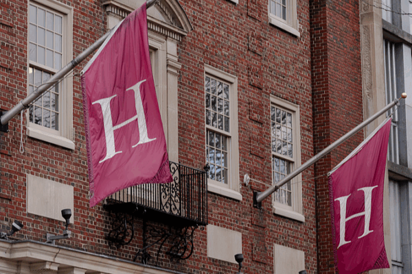 Harvard Stands Firm Amid Trump Visa Threats Harvard_Stands_Firm_Amid_Trump_Visa_Threats