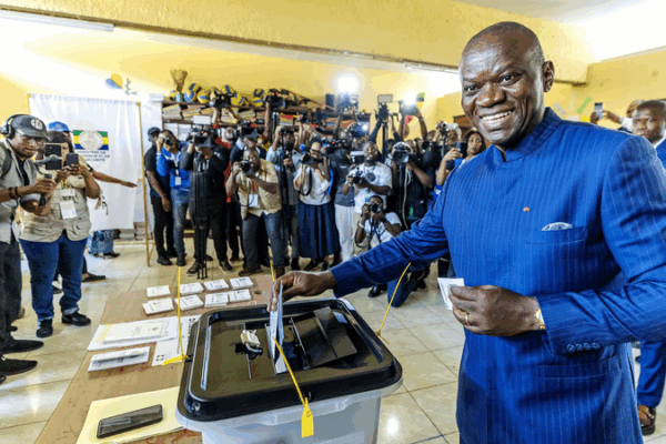 President Xi Congratulates Gabon’s New Leader President_Xi_Congratulates_Gabon_s_New_Leader