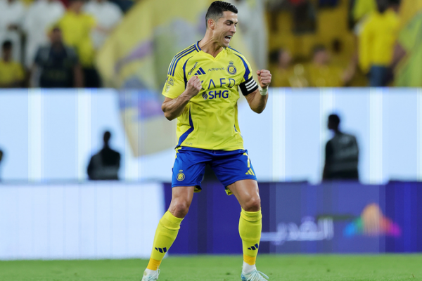 Ronaldo’s Brace Ignites Al-Nassr Comeback! Ronaldo_s_Brace_Ignites_Al_Nassr_Comeback_