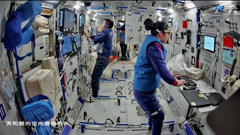 Shenzhou_19_Crew_Gears_Up_for_a_Stellar_Return_