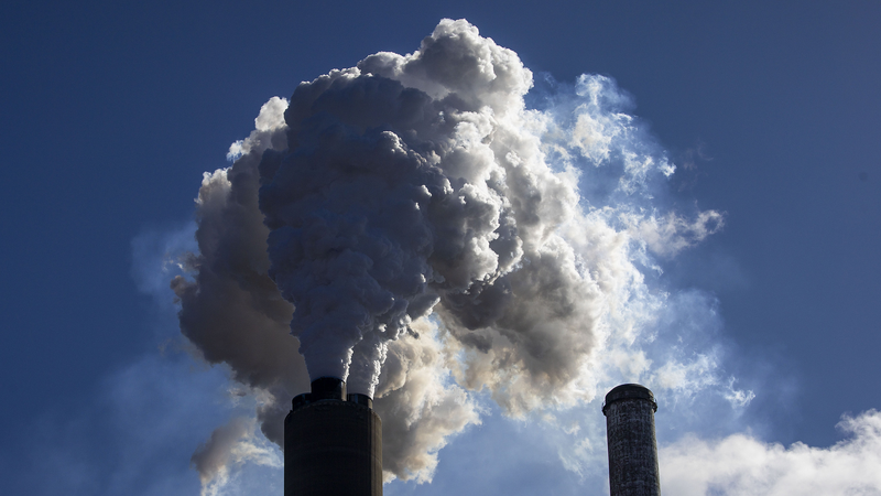 Trump_Revives_Coal_to_Power_U_S__Tech_Growth