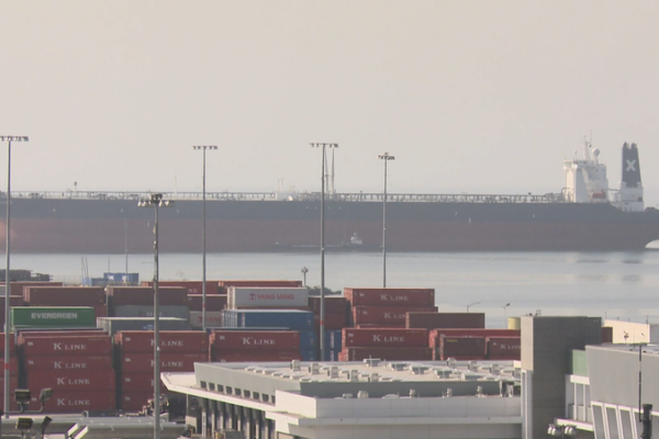 U.S. Rethinks Fees on Chinese-Linked Vessels Amid Backlash U_S__Rethinks_Fees_on_Chinese_Linked_Vessels_Amid_Backlash video poster