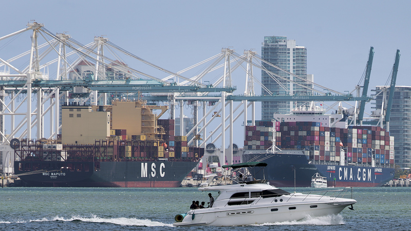U_S__Scholar_Warns_Trump_Tariffs_Could_Spark__6T_Market_Shock - Namaste Headlines U_S__Scholar_Warns_Trump_Tariffs_Could_Spark__6T_Market_Shock