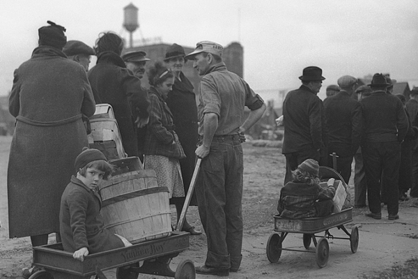 Tariff Tumbles: History’s Lessons on Harmful U.S. Trade Moves Tariff Tumbles: History’s Lessons on Harmful U.S. Trade Moves