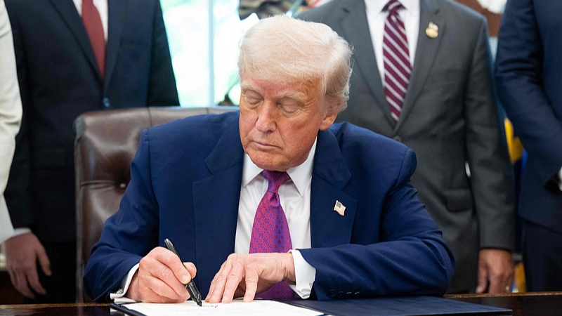15 U.S. States Challenge Fast-Track Fossil Fuel Order 15_U_S__States_Challenge_Fast_Track_Fossil_Fuel_Order