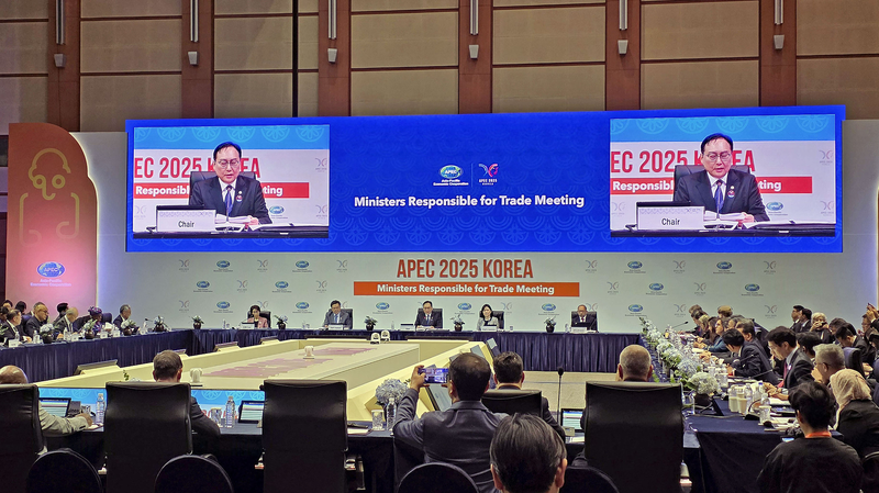 APEC Trade Ministers: Unity Amid Uncertainty APEC_Trade_Ministers__Unity_Amid_Uncertainty