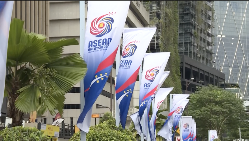 ASEAN__GCC___China_Summit__A_New_Free_Trade_Era_in_KL__poster - Namaste Headlines ASEAN__GCC___China_Summit__A_New_Free_Trade_Era_in_KL_ video poster