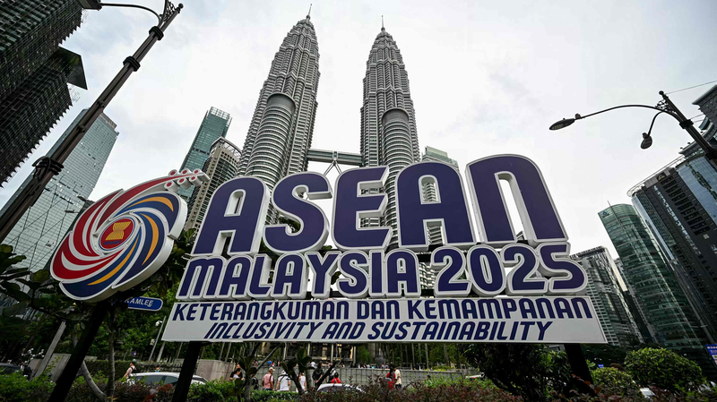 ASEAN___China_Forge_Stronger_Ties_Amid_U_S__Trade_Tensions