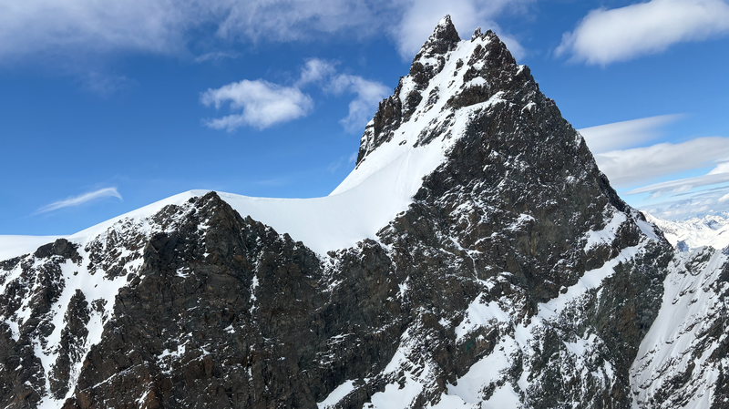 Alpine Tragedy: Six Lives Lost Over a Weekend in Switzerland Alpine_Tragedy__Six_Lives_Lost_Over_a_Weekend_in_Switzerland