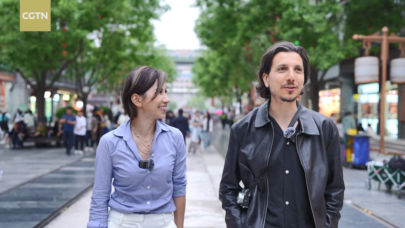 Anson Seabra’s Soulful Beijing Pause video poster