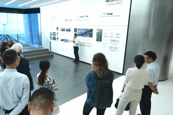 CEEC Cooperation Ignites Tech Innovation in Ningbo CEEC_Cooperation_Ignites_Tech_Innovation_in_Ningbo video poster