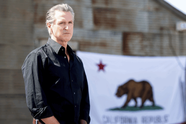 California Governor Warns of ‘Code Red’ Amid High Tariffs Impact California_Governor_Warns_of__Code_Red__Amid_High_Tariffs_Impact