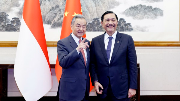 China-Indonesia Leaders Boost Ties on 75th Diplomatic Anniversary China_Indonesia_Leaders_Boost_Ties_on_75th_Diplomatic_Anniversary