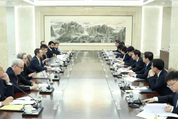 China & UK Unite for a Safe, Inclusive AI Future China___UK_Unite_for_a_Safe__Inclusive_AI_Future