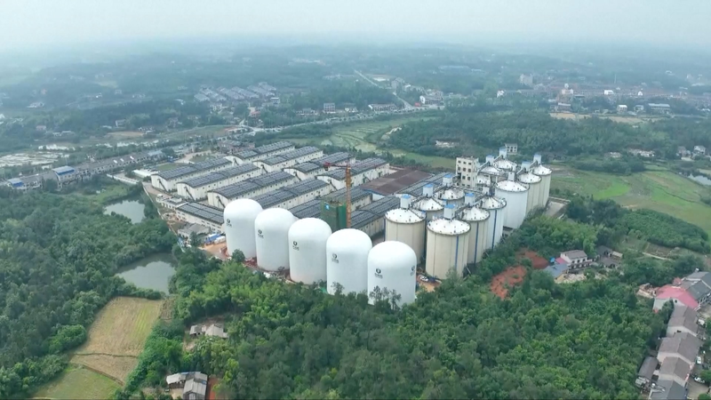 China_s_New_9_000_tonne_Silos__A_Leap_in_Next_Gen_Grain_Storage_poster - Namaste Headlines China_s_New_9_000_tonne_Silos__A_Leap_in_Next_Gen_Grain_Storage video poster