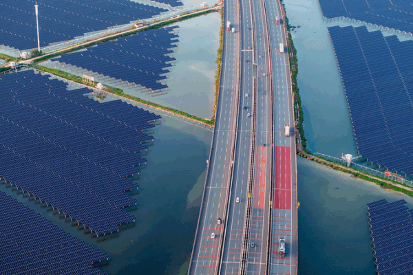 China_s_Renewable_Energy_Surge__Tech_Sparks_2024_Growth - Namaste Headlines China_s_Renewable_Energy_Surge__Tech_Sparks_2024_Growth