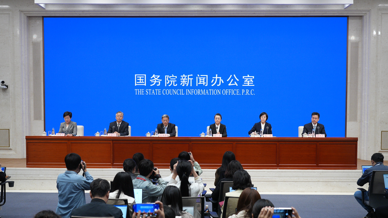Chinese_Mainland_Unveils_Landmark_Private_Economy_Law