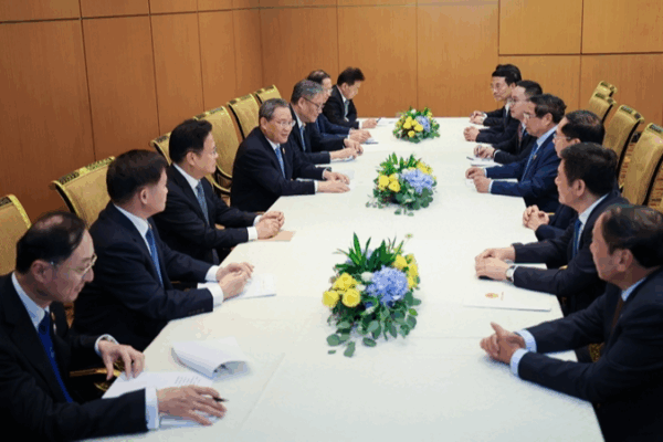 Chinese_Premier_Pushes_for_Stronger_China_Vietnam_Cooperation
