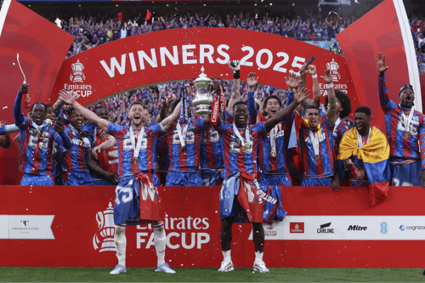 Crystal Palace Stuns Man City in Historic FA Cup Upset! Crystal_Palace_Stuns_Man_City_in_Historic_FA_Cup_Upset_
