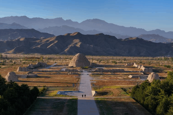 Digital Tech Transforms Museums into Interactive Heritage Hubs Digital_Tech_Transforms_Museums_into_Interactive_Heritage_Hubs