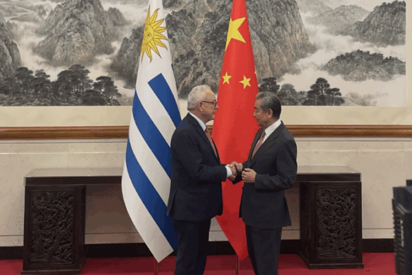 Diplomatic Dialogue: Chinese & Uruguayan FMs Connect in Beijing Diplomatic_Dialogue__Chinese___Uruguayan_FMs_Connect_in_Beijing