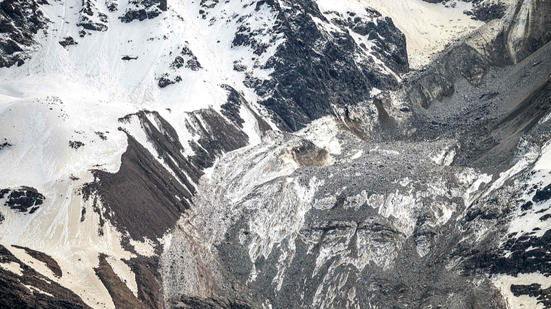 Glacier_Debris_Devastates_Swiss_Village_Amid_Climate_Concerns - Namaste Headlines Glacier_Debris_Devastates_Swiss_Village_Amid_Climate_Concerns