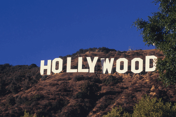 Hollywood on Edge: Tariffs Threaten US Film Industry Hollywood_on_Edge__Tariffs_Threaten_US_Film_Industry
