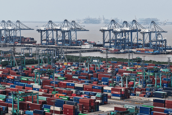 Chinese Mainland Trade Surges in April: Exports Rocket 🚀 Chinese Mainland Trade Surges in April: Exports Rocket 🚀