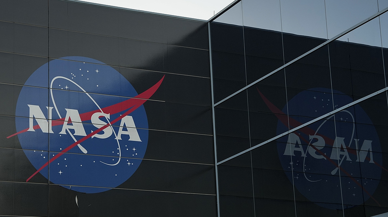 Trump’s 2026 Space Budget Shake-Up: Cancellations & Mars Boost