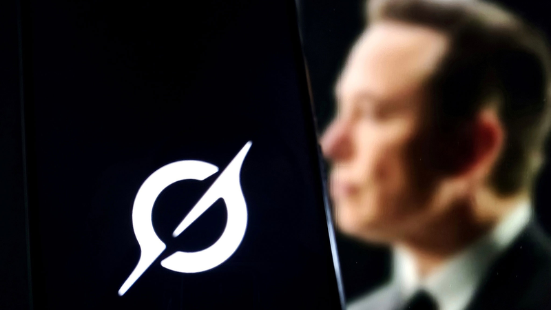 Musk’s Grok AI in U.S. Government: Tech Push or Data Risk? Musk_s_Grok_AI_in_U_S__Government__Tech_Push_or_Data_Risk_
