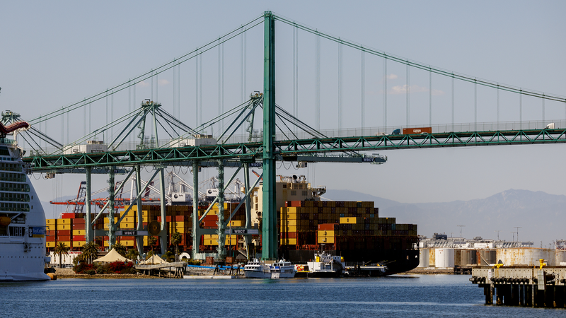 Ocean Cargo Bookings Surge 300% After Tariff Relief Ocean_Cargo_Bookings_Surge_300__After_Tariff_Relief
