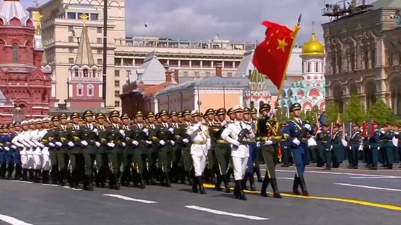 PLA_Guard_of_Honor_Shines_at_Moscow_s_80th_Victory_Day_Parade video poster