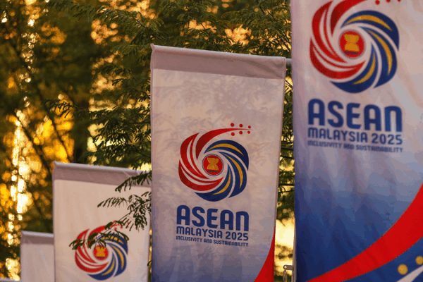 Premier Li Qiang Unveils Bold Vision at ASEAN-China-GCC Summit Premier_Li_Qiang_Unveils_Bold_Vision_at_ASEAN_China_GCC_Summit