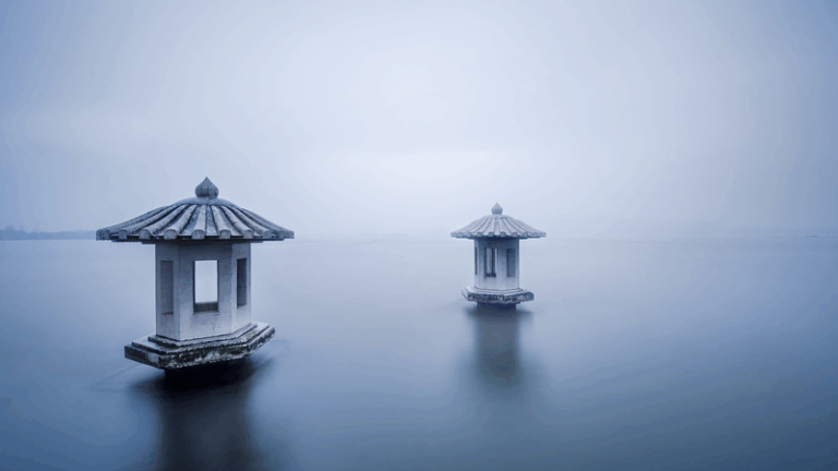 Rainy_Hangzhou__Where_History_Meets_Nature