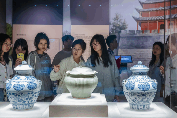 Record 1.5B Visits: Museums Across the Chinese Mainland Light Up 2024 Record_1_5B_Visits__Museums_Across_the_Chinese_Mainland_Light_Up_2024