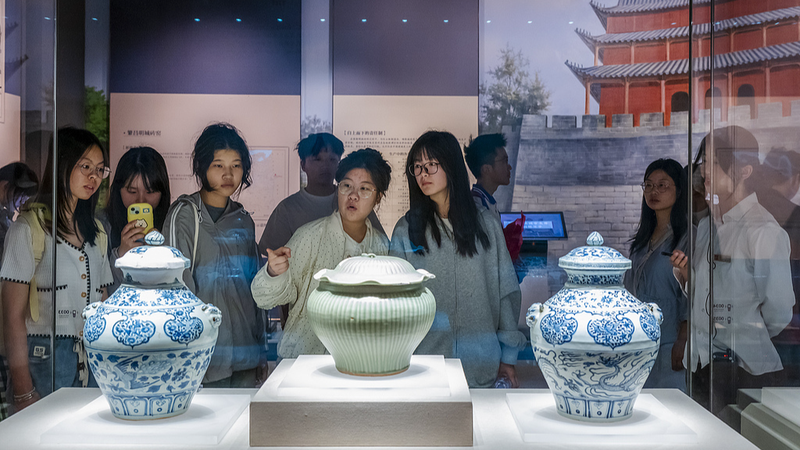 Record_1_5B_Visits__Museums_Across_the_Chinese_Mainland_Light_Up_2024