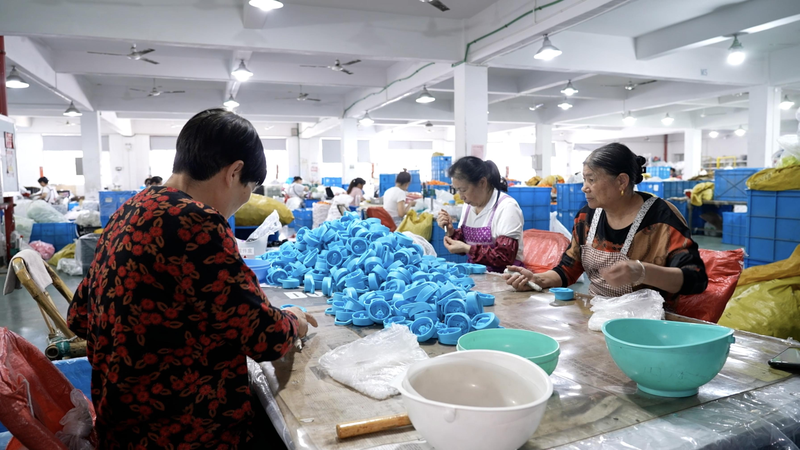 Tariff_Relief_Sparks_Holiday_Magic_for_U_S__Toys video poster