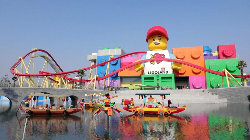 Theme_Park__Happiness_Business__Soars_in_the_Chinese_Mainland video poster