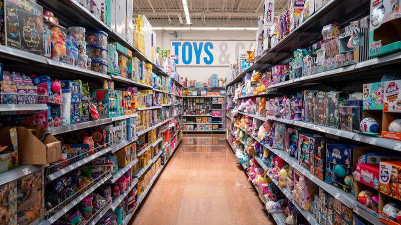 Trump_Tells_Walmart_to__Eat_the_Tariffs__Amid_Price_Hike_Fears