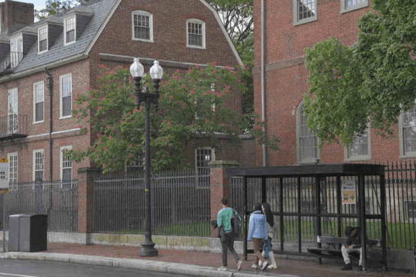 Trump’s $3B Grant Shakeup: Harvard in Crosshairs! Trump_s__3B_Grant_Shakeup__Harvard_in_Crosshairs_