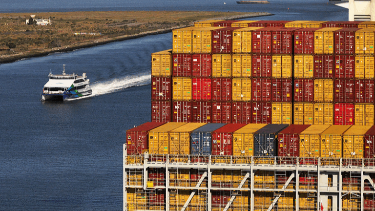 US_Trade_Court_Stops_Trump_s_Sweeping_Tariffs-3 - Namaste Headlines US_Trade_Court_Stops_Trump_s_Sweeping_Tariffs