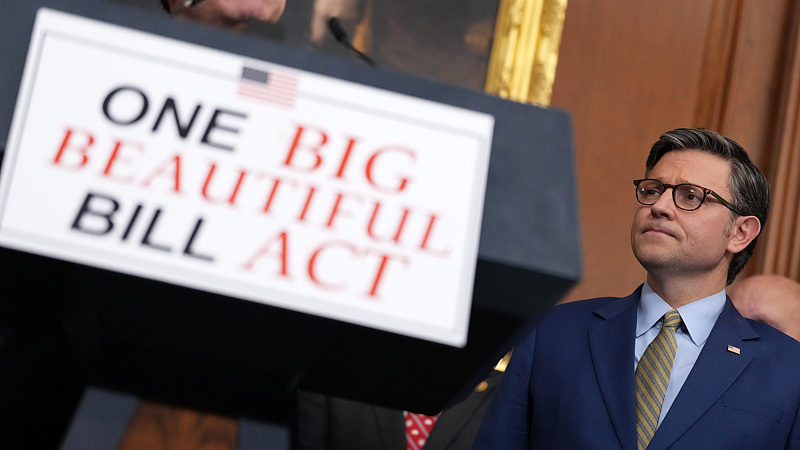 U.S. Bill Sparks Debt Worries & Cuts Aid in a Nail-Biting Vote U_S__Bill_Sparks_Debt_Worries___Cuts_Aid_in_a_Nail_Biting_Vote