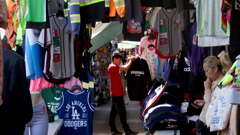 U.S. Small Biz Wary Amid Tariff Fears & Recession Concerns U_S__Small_Biz_Wary_Amid_Tariff_Fears___Recession_Concerns