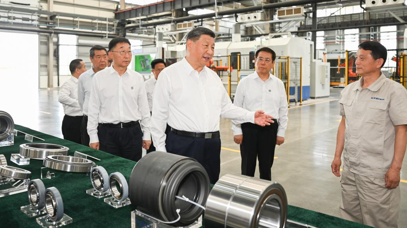 Xi_Champions_Stronger_Manufacturing_for_Modernization