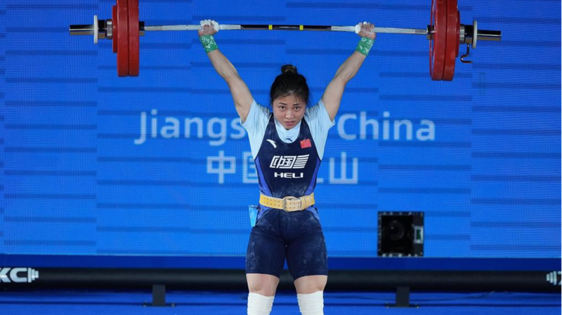 Zhang Haiqin Shines at Asian Weightlifting Champs Zhang_Haiqin_Shines_at_Asian_Weightlifting_Champs