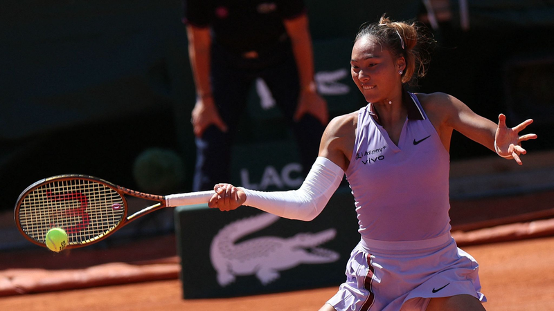 Zheng_Qinwen_Advances_to_French_Open_Last_16_with_Stellar_Play