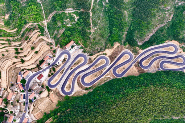 2.5km of Jaw-Dropping Twists in Shanxi 2_5km_of_Jaw_Dropping_Twists_in_Shanxi video poster