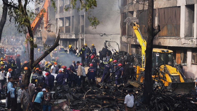 Boeing_Shares_Drop_8__Following_Dreamliner_Crash_in_India - Namaste Headlines Boeing_Shares_Drop_8__Following_Dreamliner_Crash_in_India