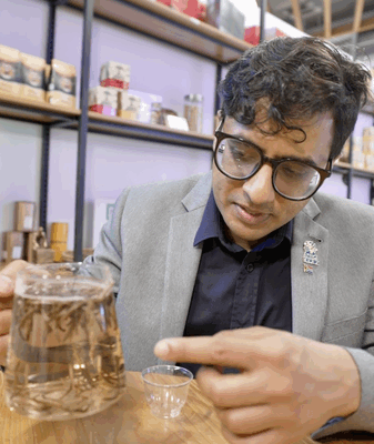 Brewing_Bonds__Chinese_Tea_Grows_Roots_in_Africa video poster